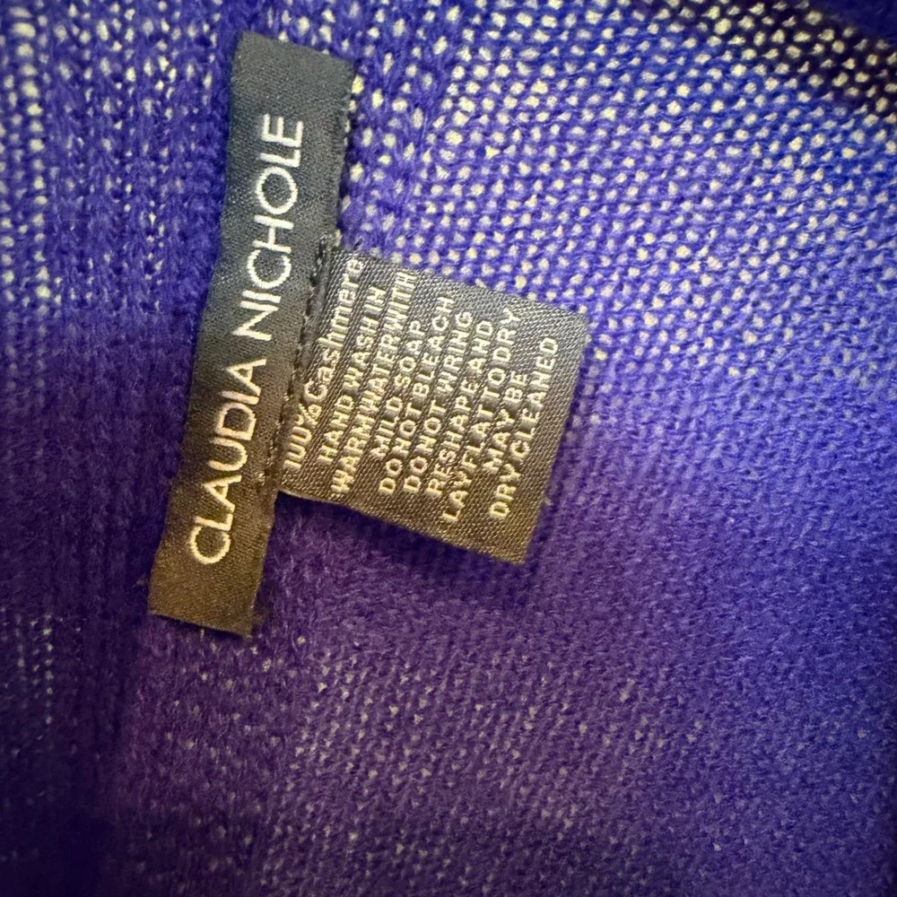 Claudia Nichole 100% Cashmere Poncho Wrap V-Neck Purple One Size Quiet Luxury